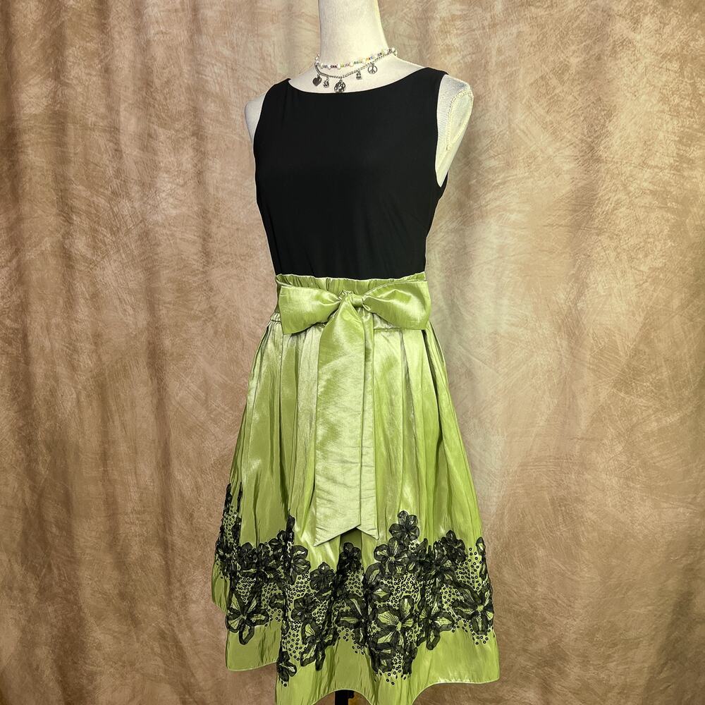 Vintage 90s Fit & Flare Party Dress Black Green Floral Sequin Trim Midi Party
